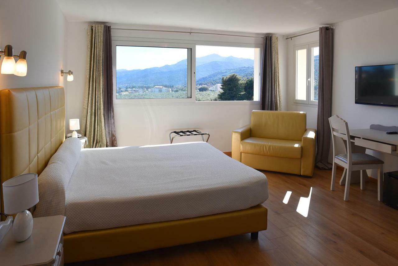 Castellu Rossu Hotel Lucciana  Eksteriør billede
