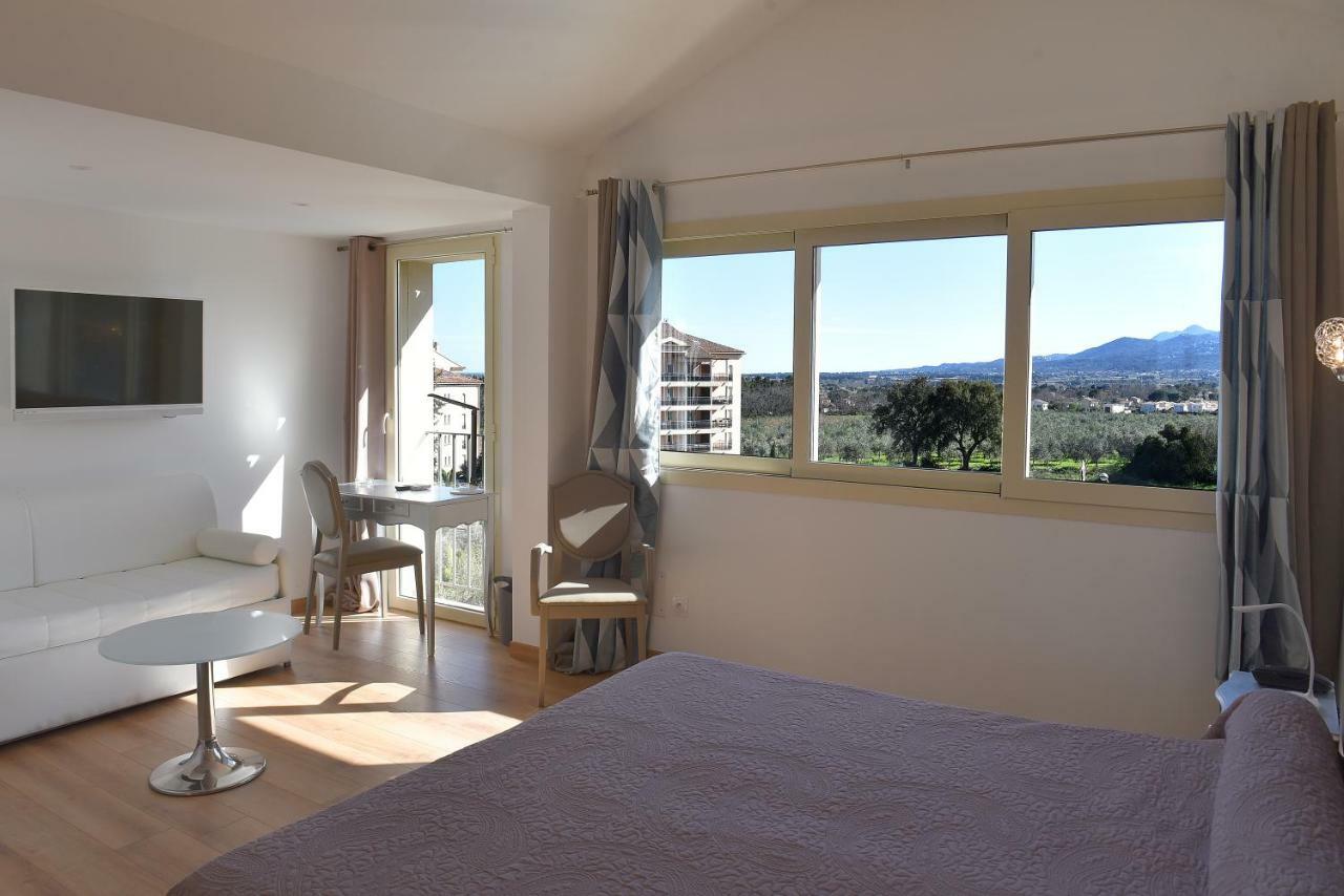 Castellu Rossu Hotel Lucciana  Eksteriør billede